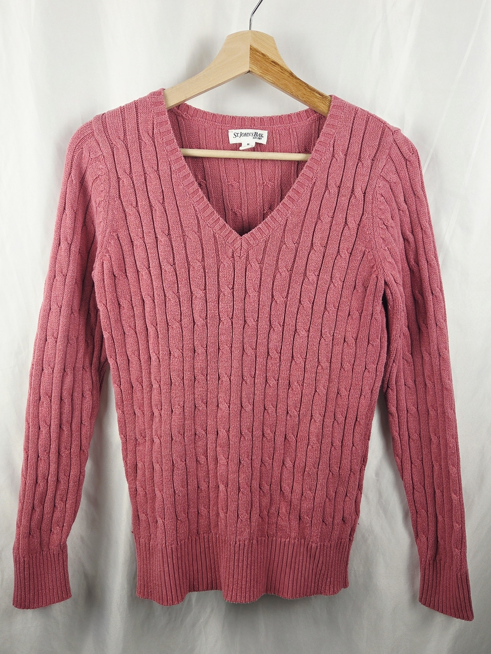 St. John's Bay Women's Pink Cable Knit V-Neck Sweater Size Medium